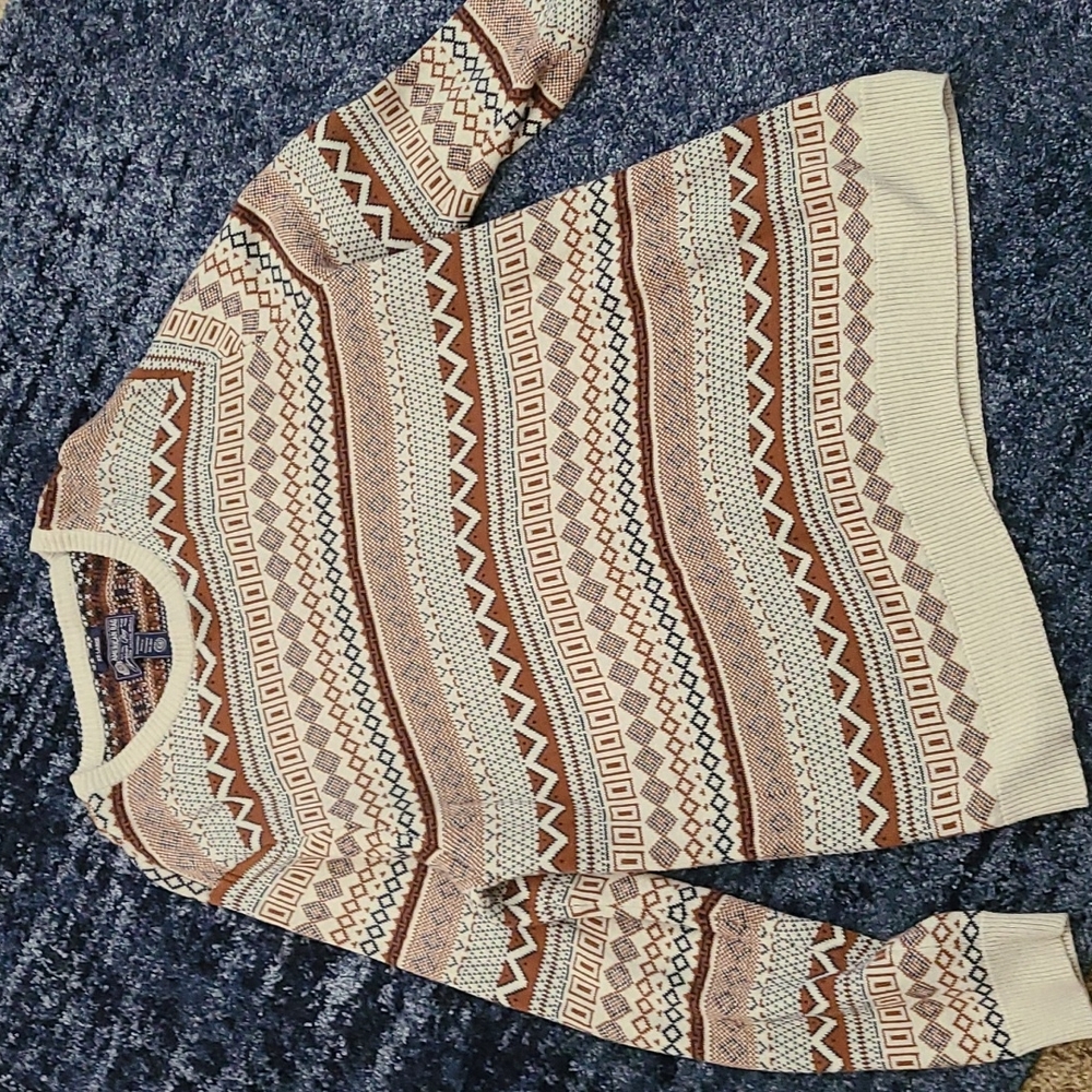 American Rag sweater🤎🤍💙